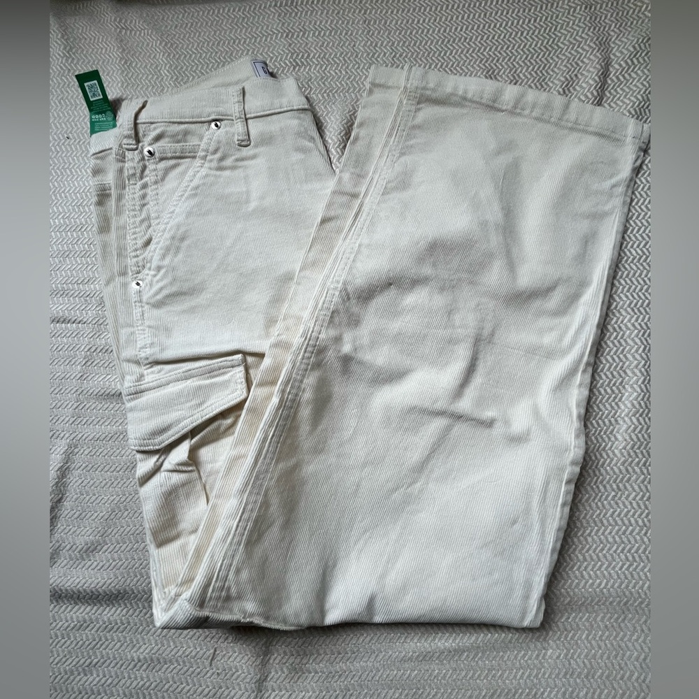 Mid Rise Corduroy '90s Loose Cargo Pants